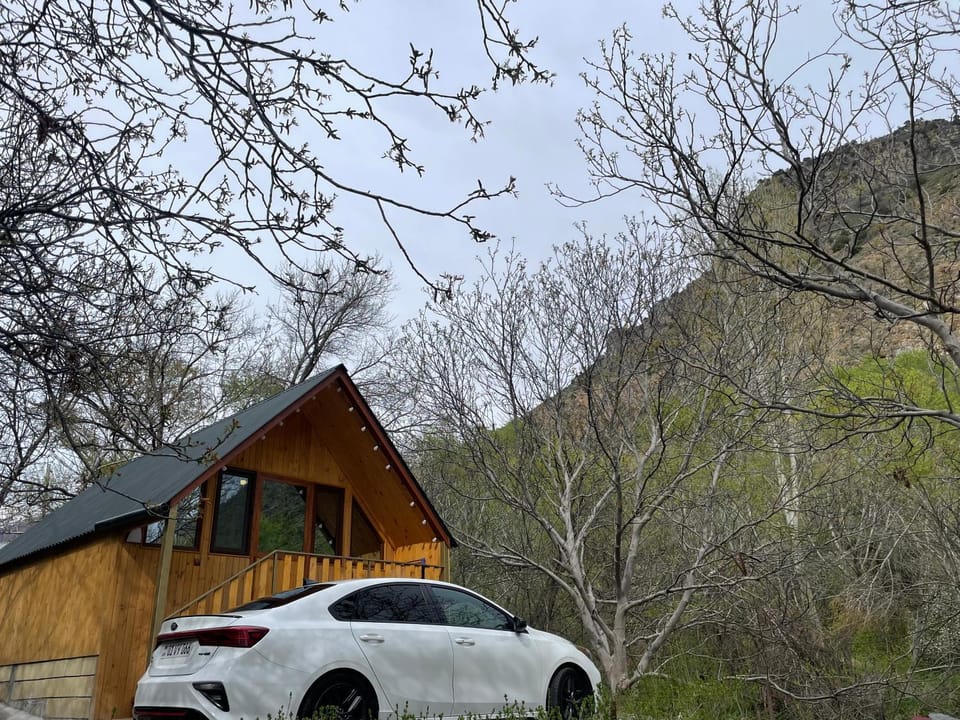 Property building, Spring, Mountain view, Parking