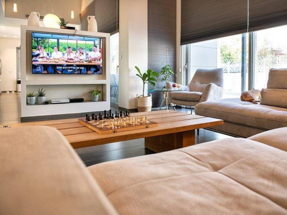 TV and multimedia, Living room