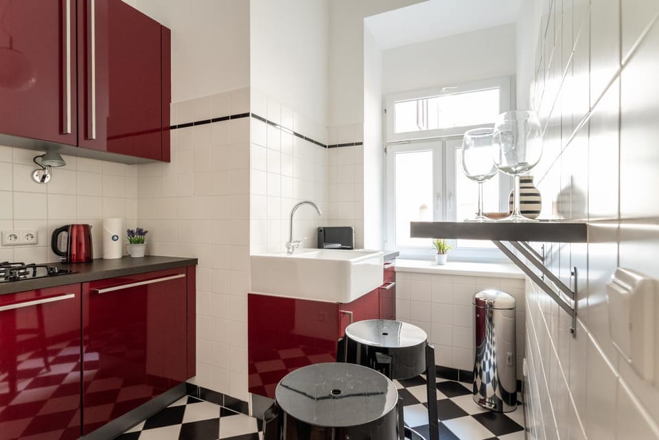 Kitchen or kitchenette