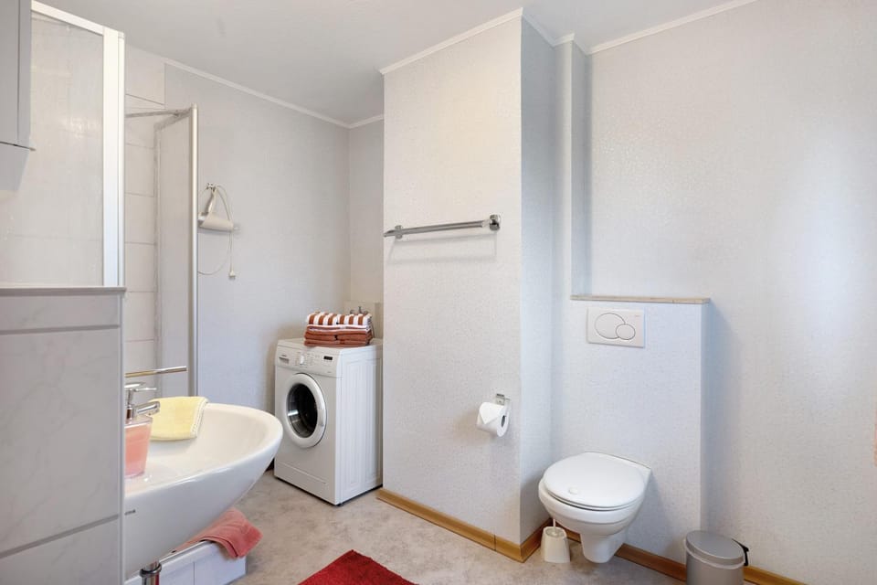 Bathroom, Living room