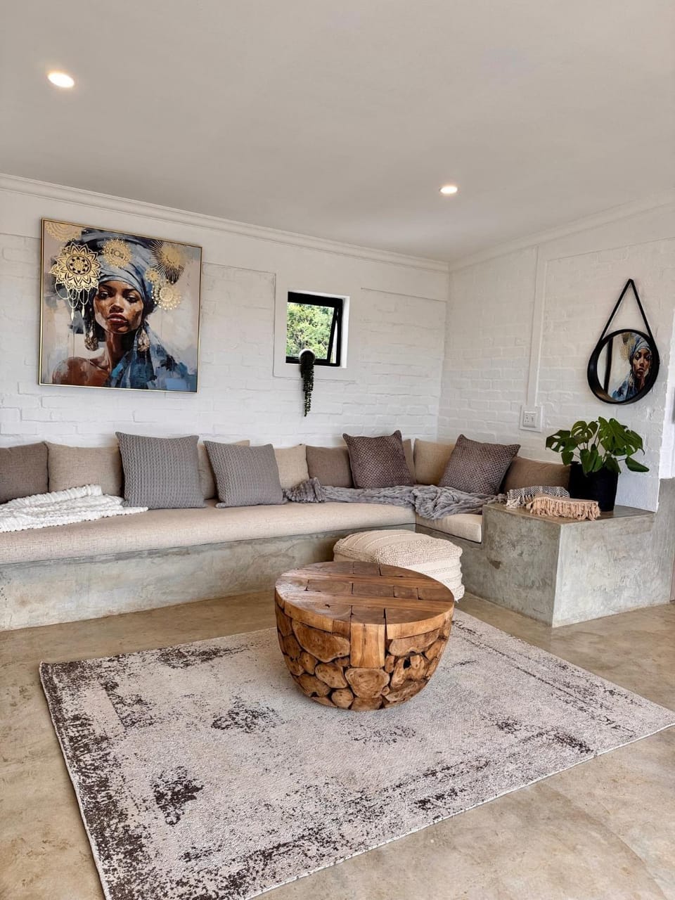 Living room, Seating area