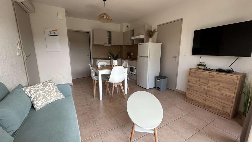 Appartement 2 pièces climatisé proche du port GN190-015 Apartment in Gruissan