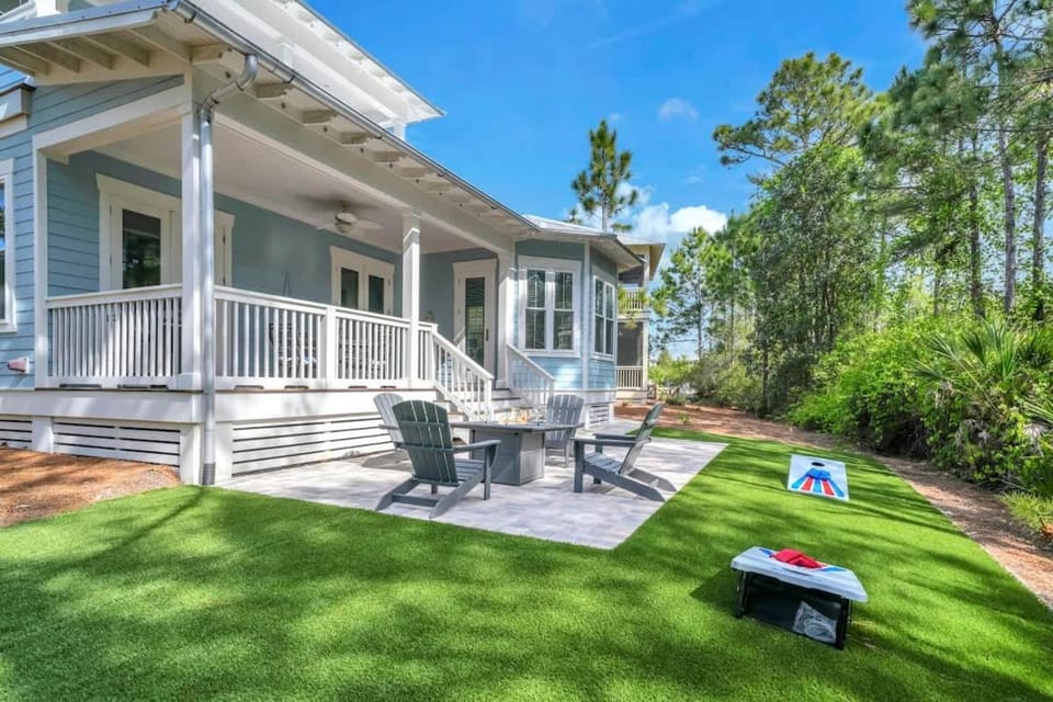Saffron Sands by Stay on 30A- Pool, Bikes, Golf Cart House in South Walton County
