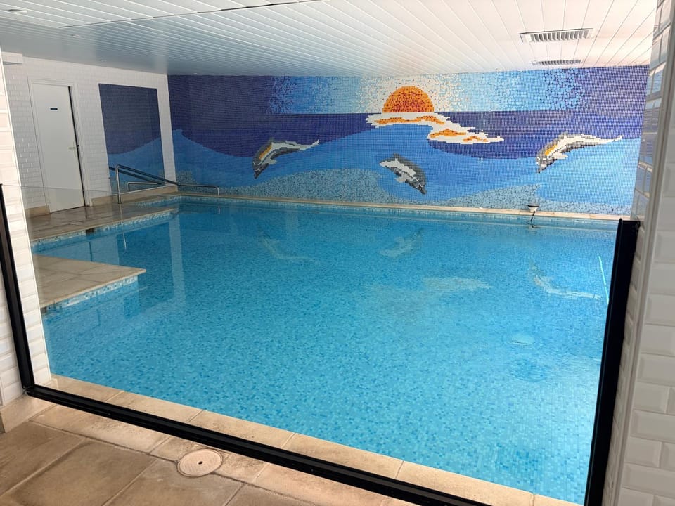 Calme absolu, élégant et arboré avec piscine Apartment in Cannes