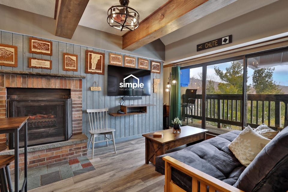 Living room, fireplace