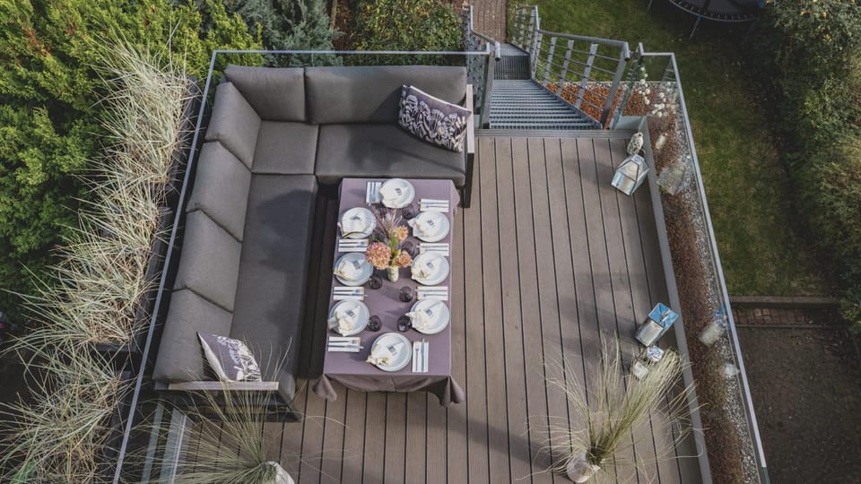 Day, Balcony/Terrace, Food, Garden view