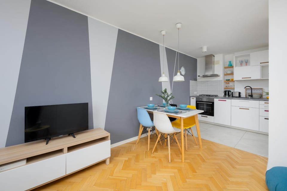 TV and multimedia, Kitchen or kitchenette, Living room, Dining area
