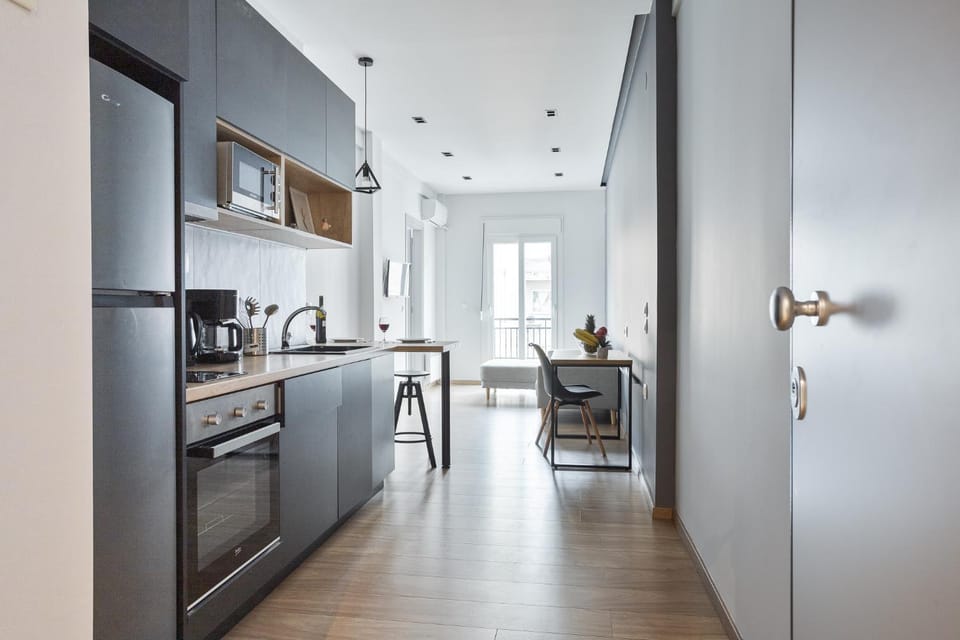 Kitchen or kitchenette, Photo of the whole room, Seating area, Dining area