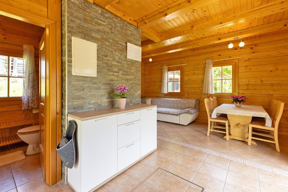 Bed, Kitchen or kitchenette, Living room, Photo of the whole room, Seating area, Dining area, Bedroom