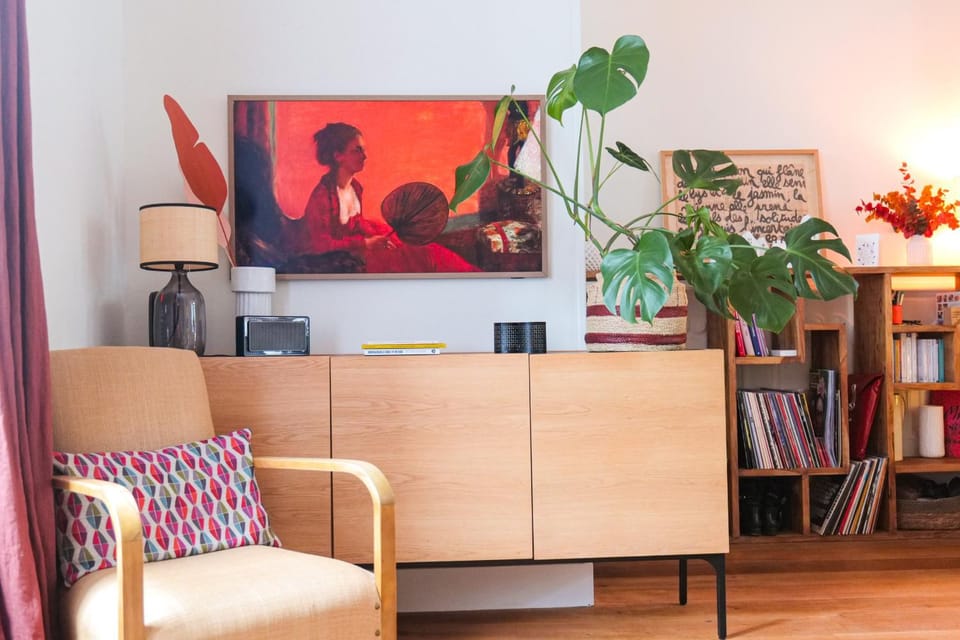 Communal lounge/ TV room, Living room