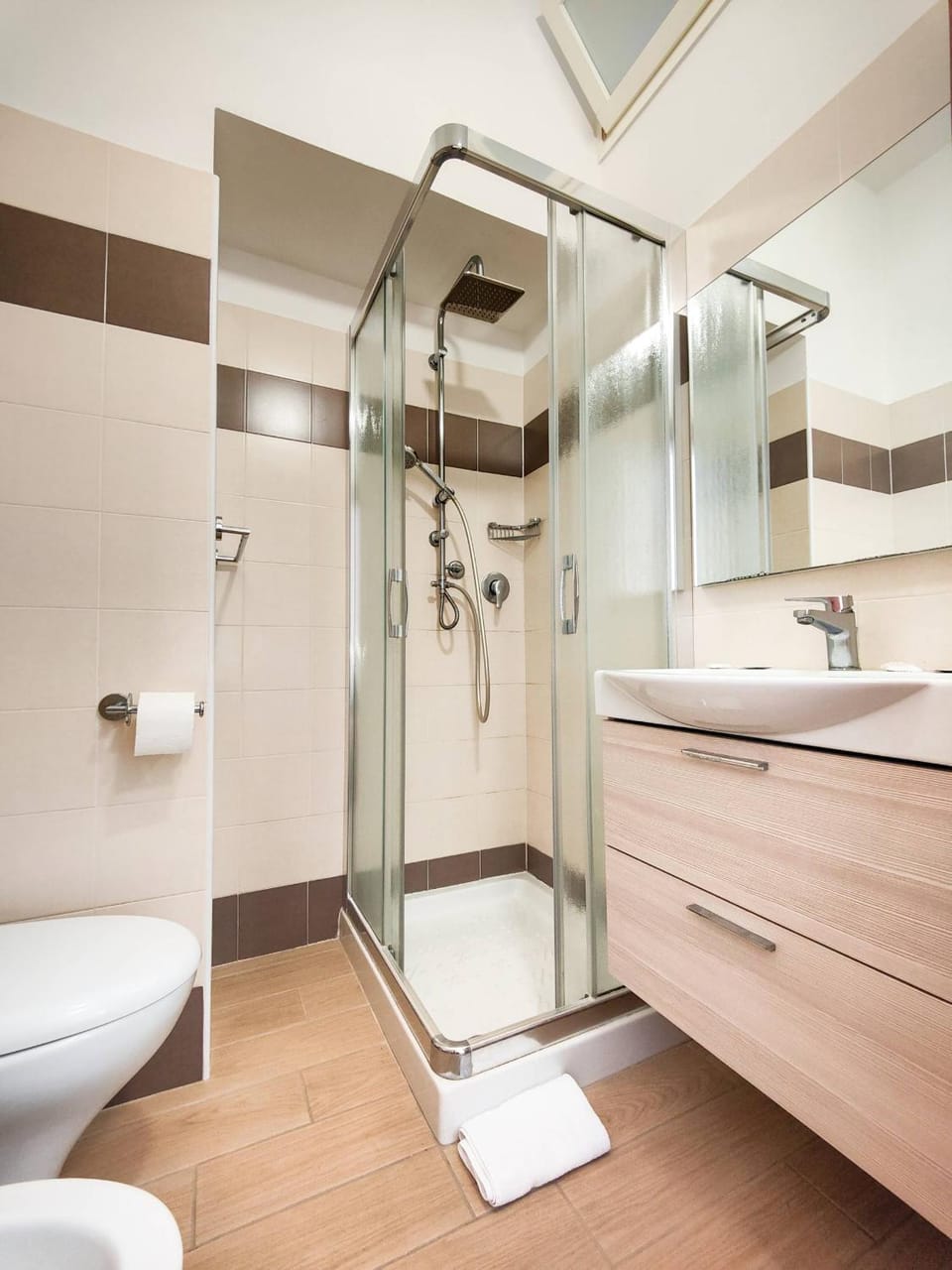 Shower, Bathroom