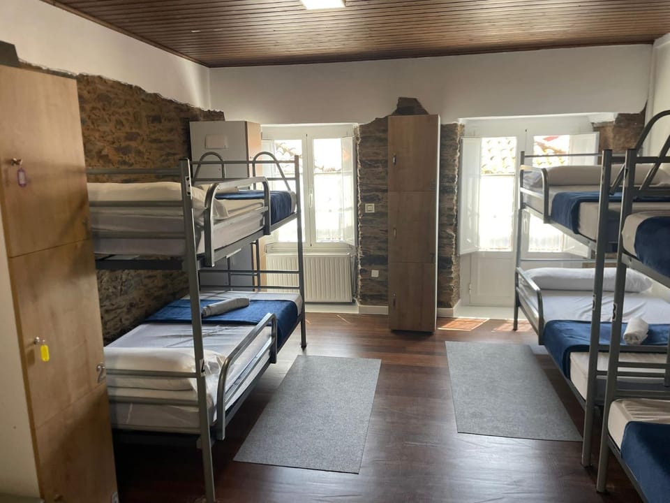 Albergue Amodiño Hostel in Arzúa