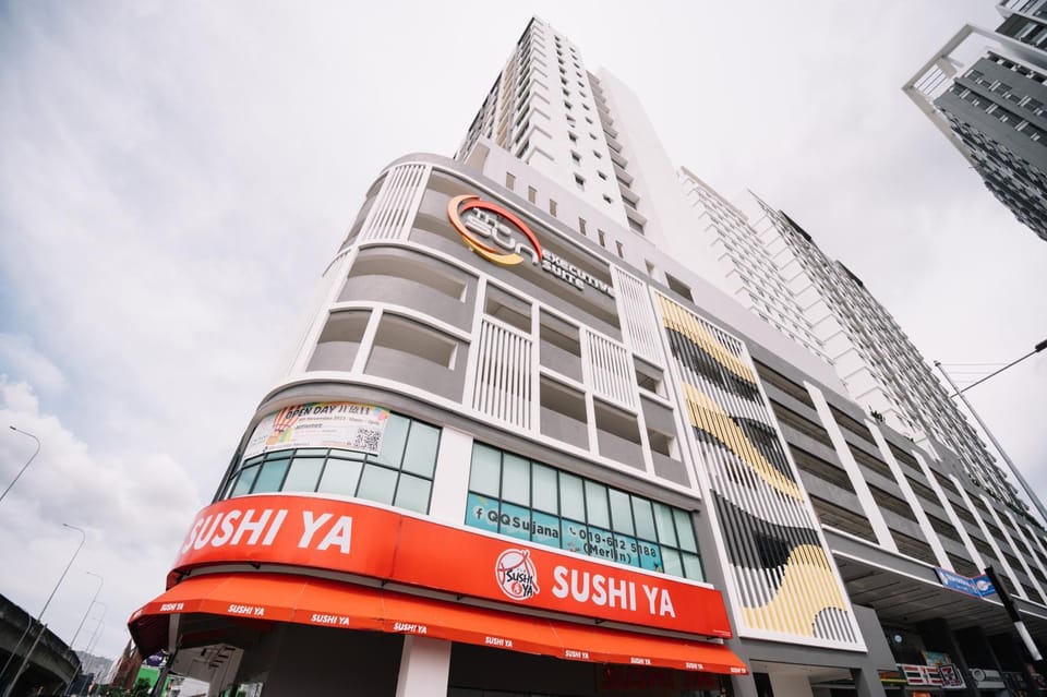 NEW The Sun 3Bedrooms 10pax 2CP Apartment in Bayan Lepas