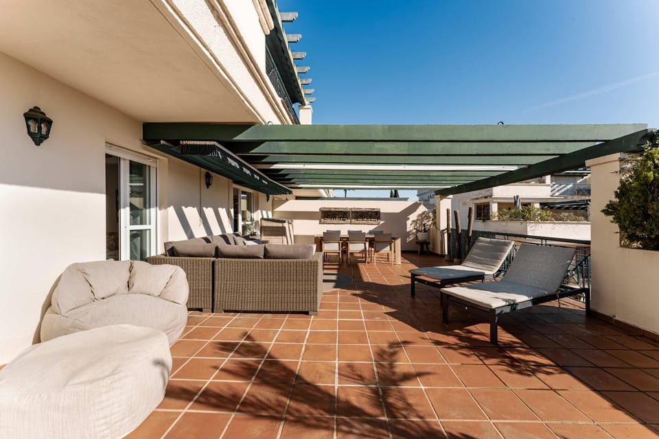 Locrimar Pool Real Padel Proximity Apartment in Marbella