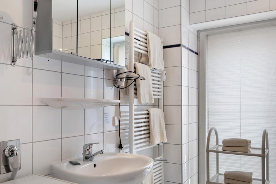 Bathroom, Living room