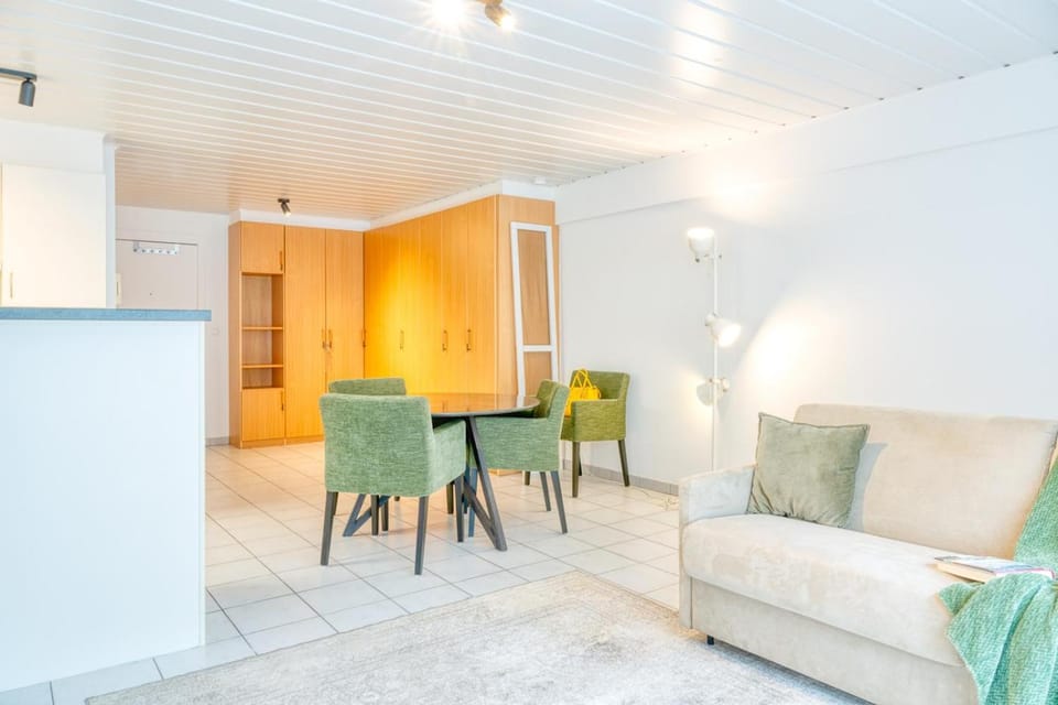 Studio with sea and harbor views Apartment in Flanders