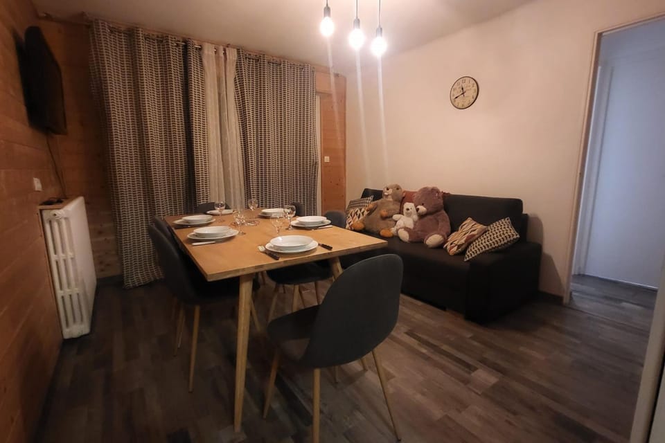 6-bed apartment at the foot of the slopes Apartment in Briançon