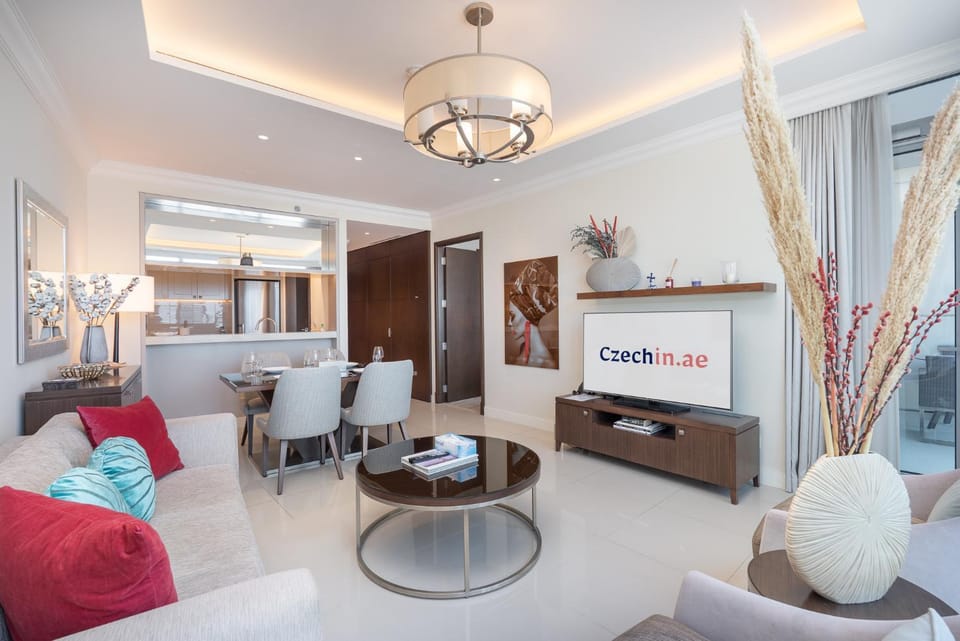 Communal lounge/ TV room, TV and multimedia, Living room, Seating area, Evening entertainment