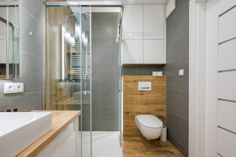 Shower, Toilet, Bathroom
