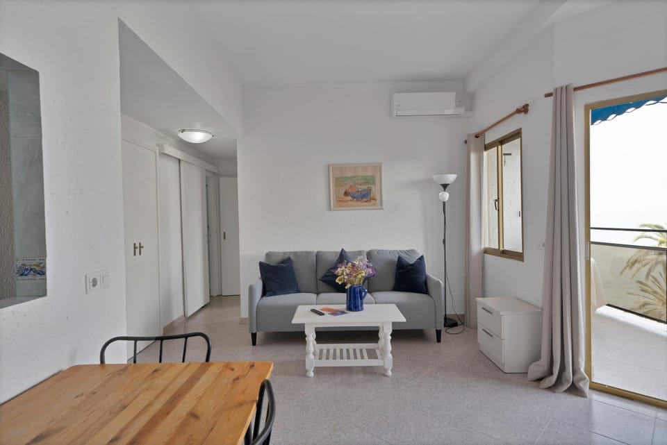 SKOL A405 - Wā Marbella Beach Apartment in Marbella