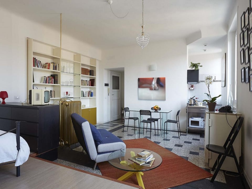 Photo of the whole room