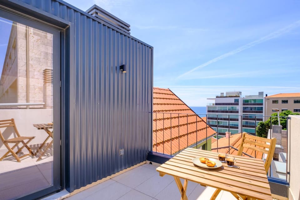 View (from property/room), Balcony/Terrace, Dining area