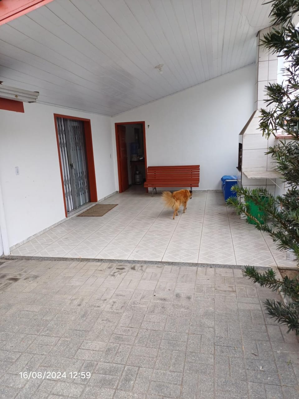 300 mts da praia, 100m2, quatro quartos climatizados House in São Francisco do Sul