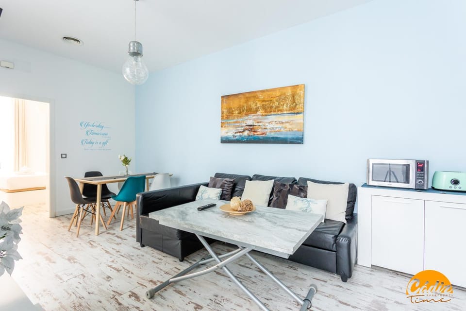 Living room, Dining area, microwave, toaster