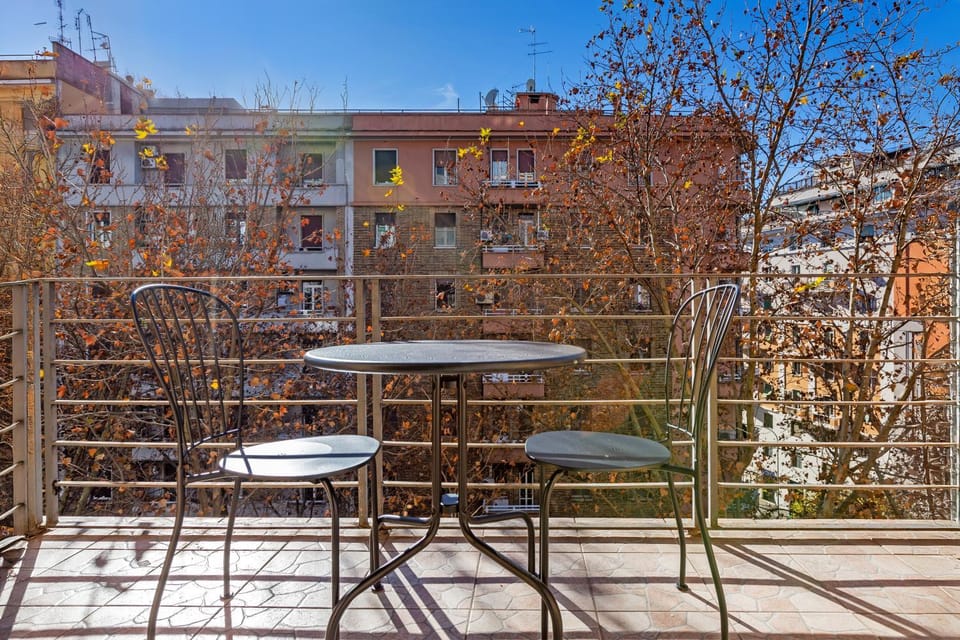 Property building, Balcony/Terrace