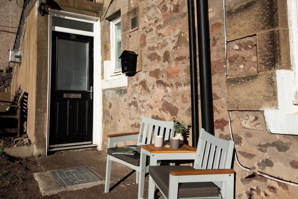 Patio, Seating area
