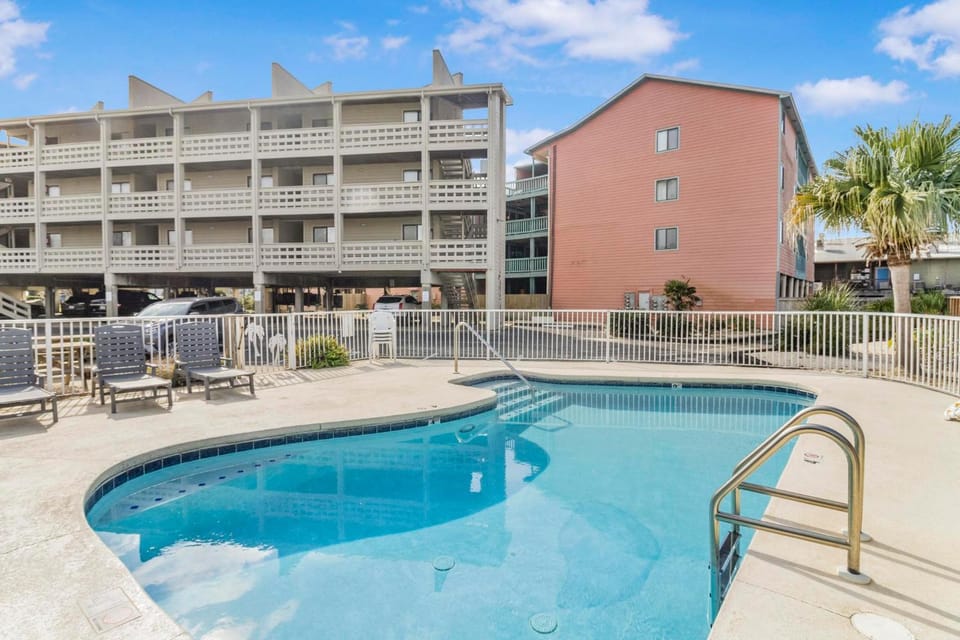 The Village 15D by Vacation Homes Collection Apartment in West Beach