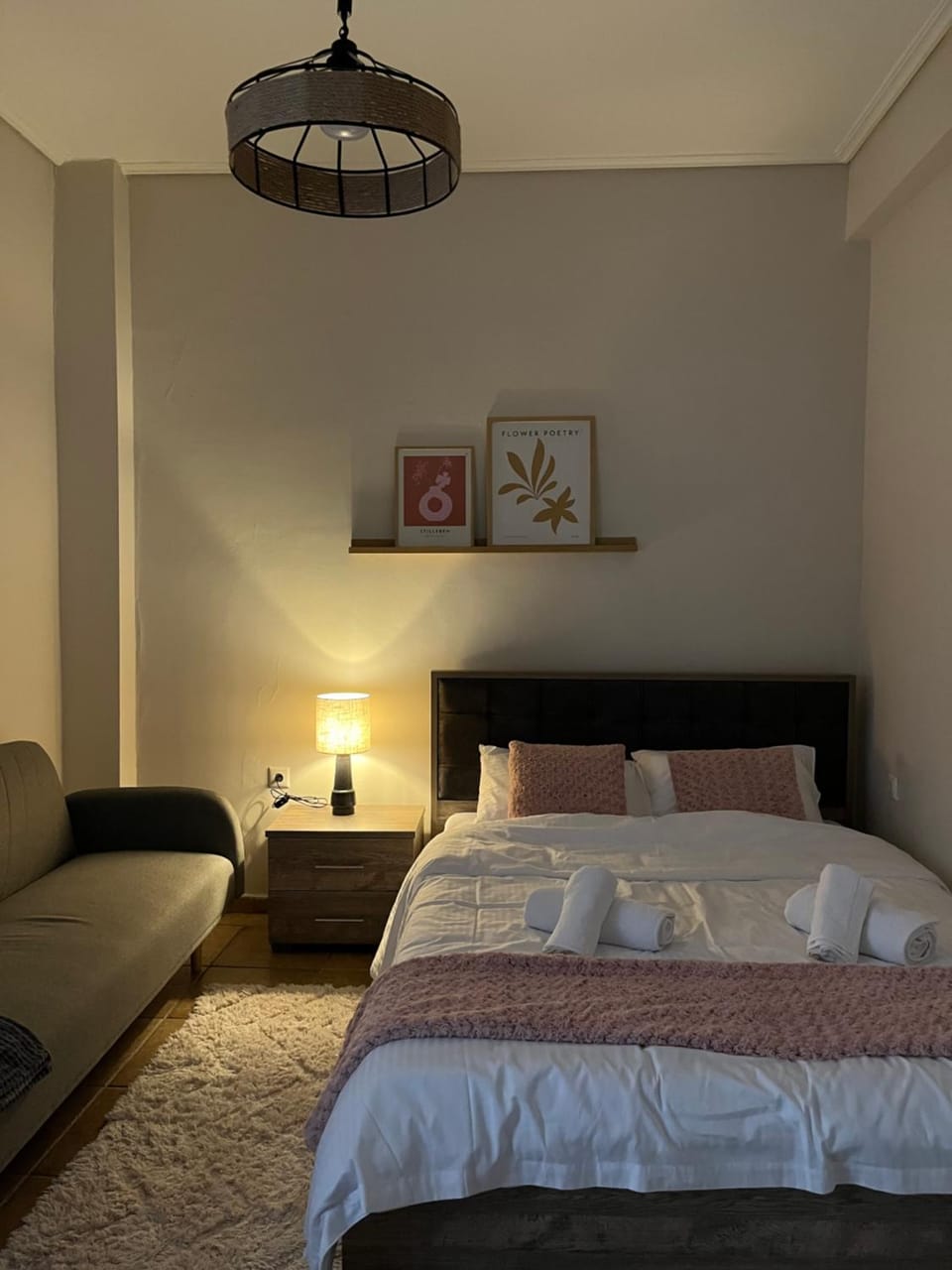 Bed, Photo of the whole room, Bedroom