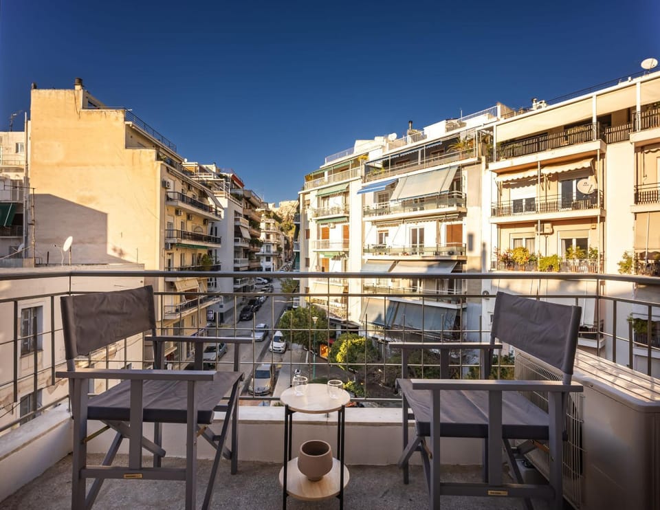 View (from property/room), Balcony/Terrace, City view