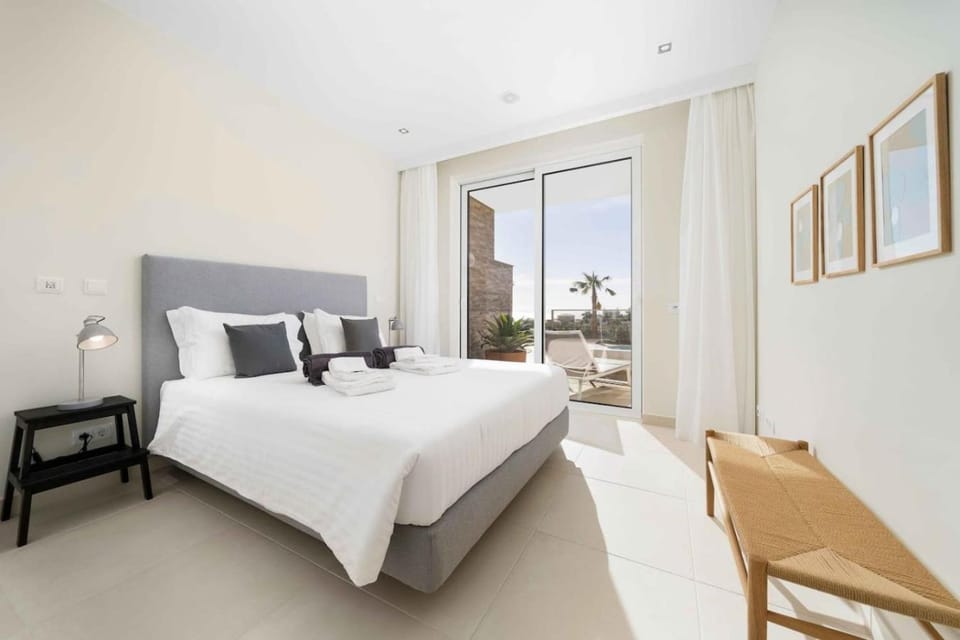 Bed, View (from property/room), Bedroom