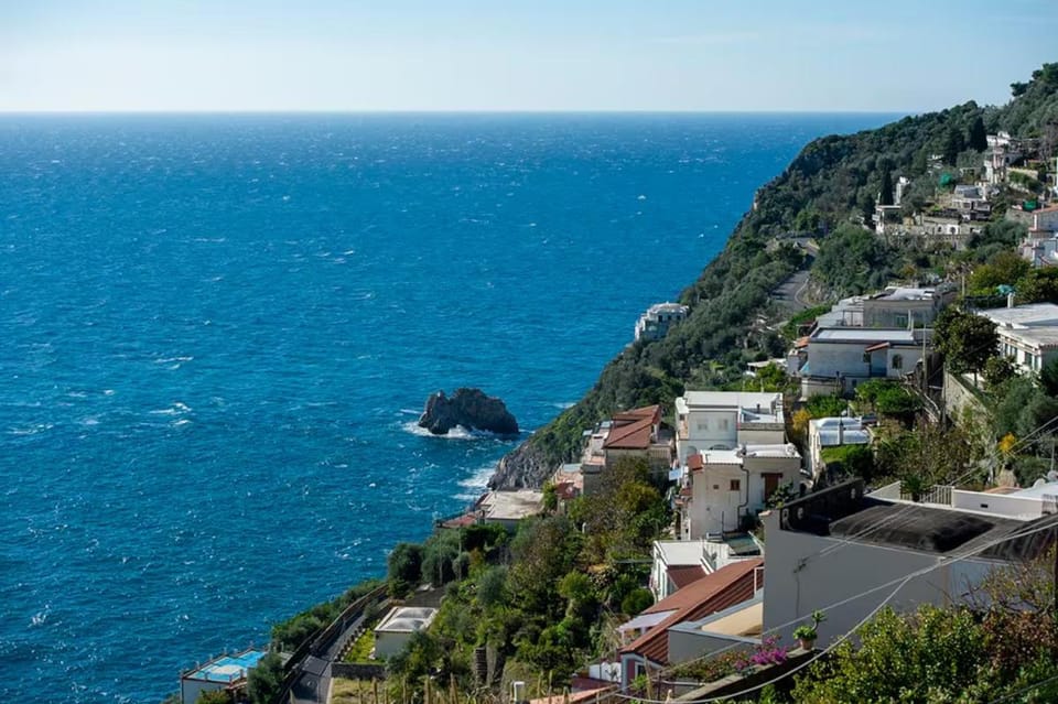 City view, Sea view