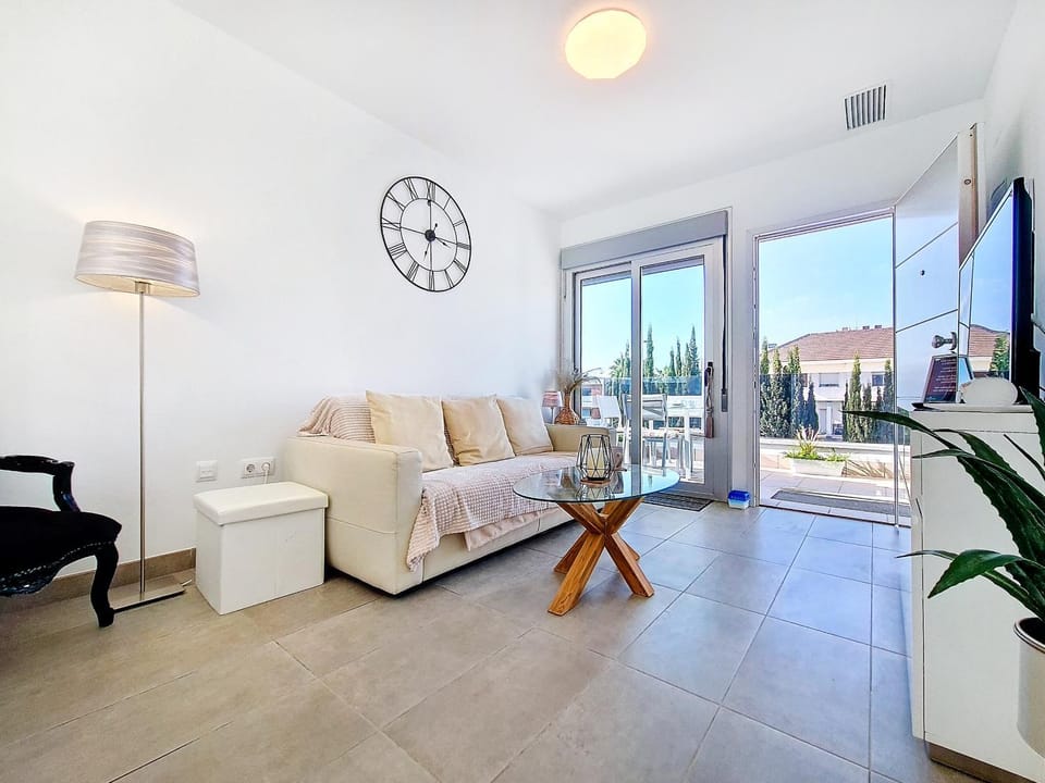 Communal lounge/ TV room, Living room