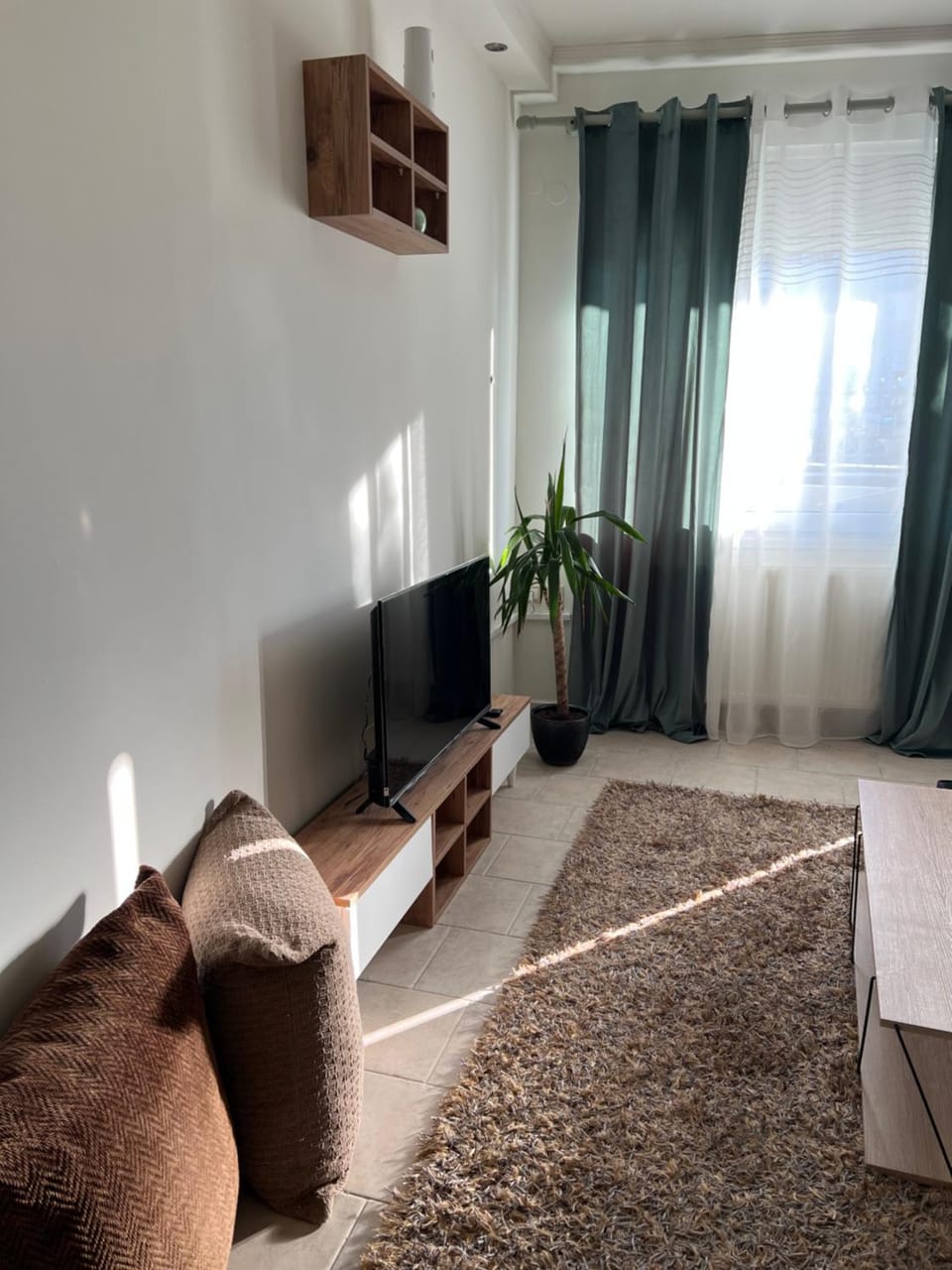 TV and multimedia, Seating area