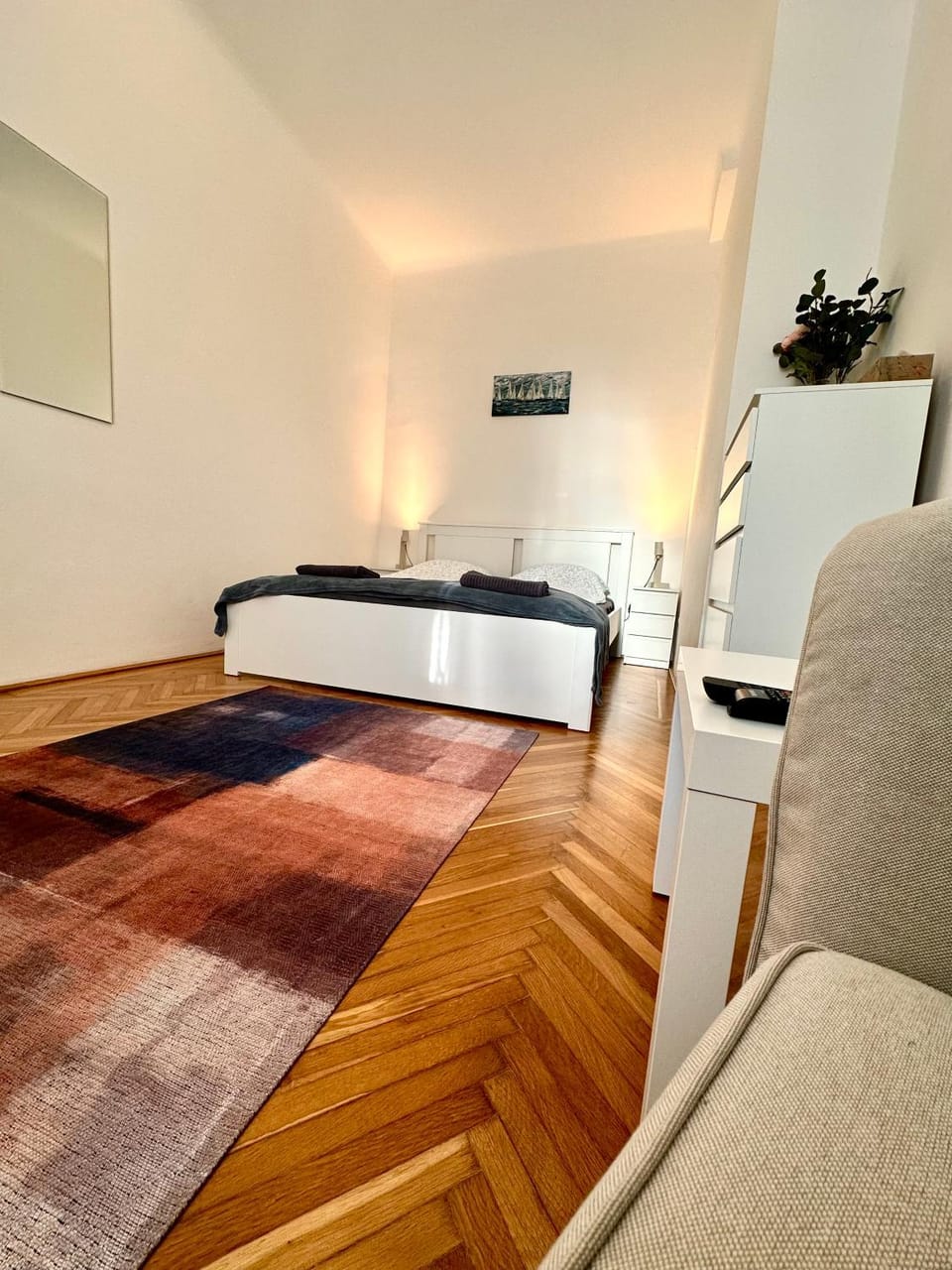 Central Paris Garden Apartment in Budapest