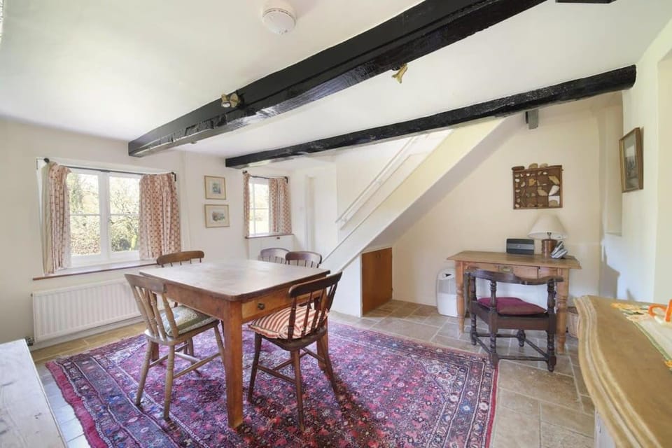 18th Century Cottage in Heart of Dorset House in South Somerset District