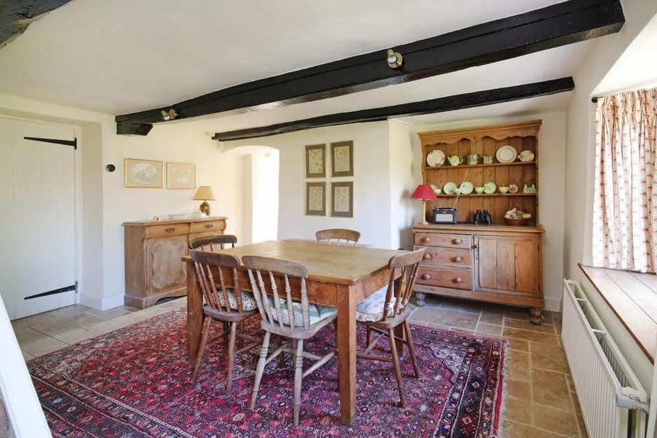 18th Century Cottage in Heart of Dorset House in South Somerset District