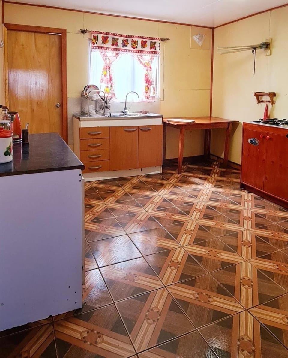 Kitchen or kitchenette, oven, stove