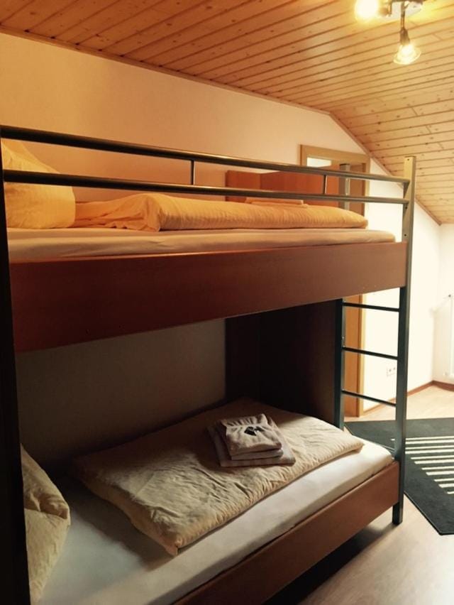 bunk bed