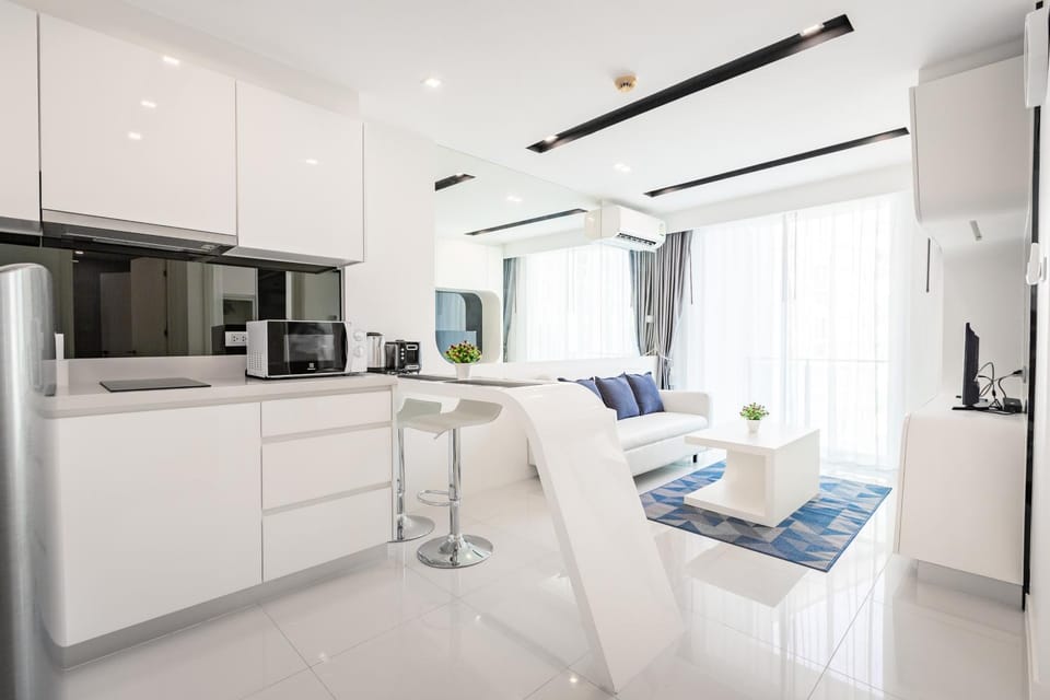 NEW superb one-bedroom in the heart of Pattaya Apartment in Pattaya City