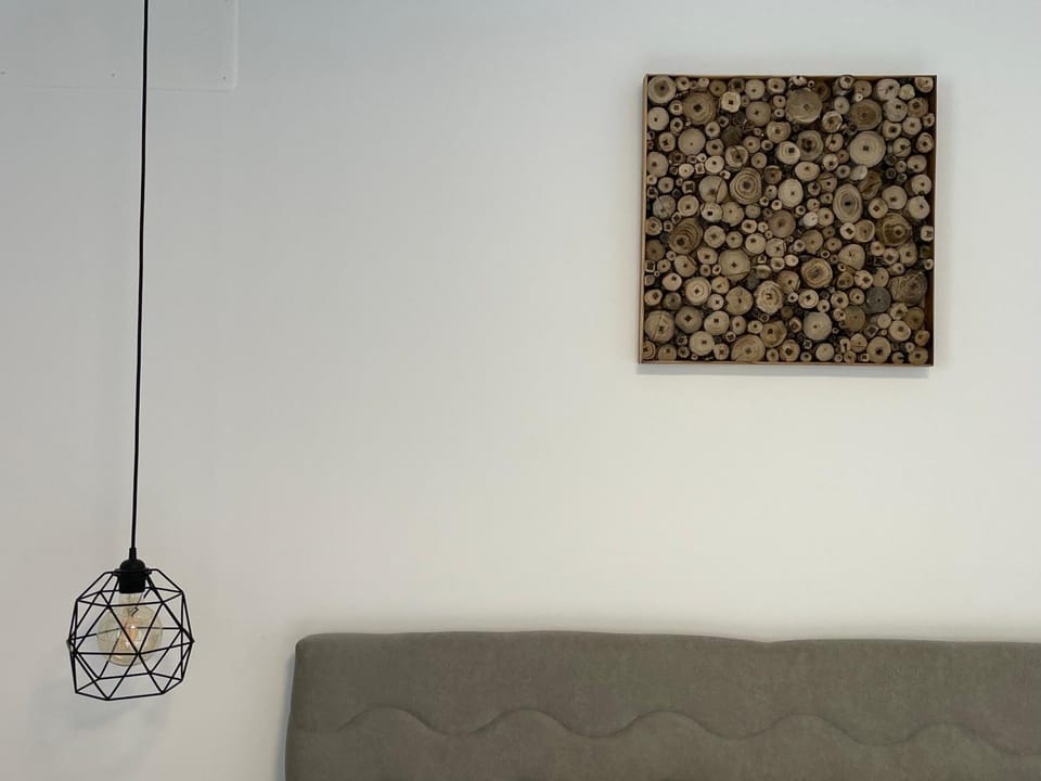 Living room, Decorative detail, Seating area, heating, internet