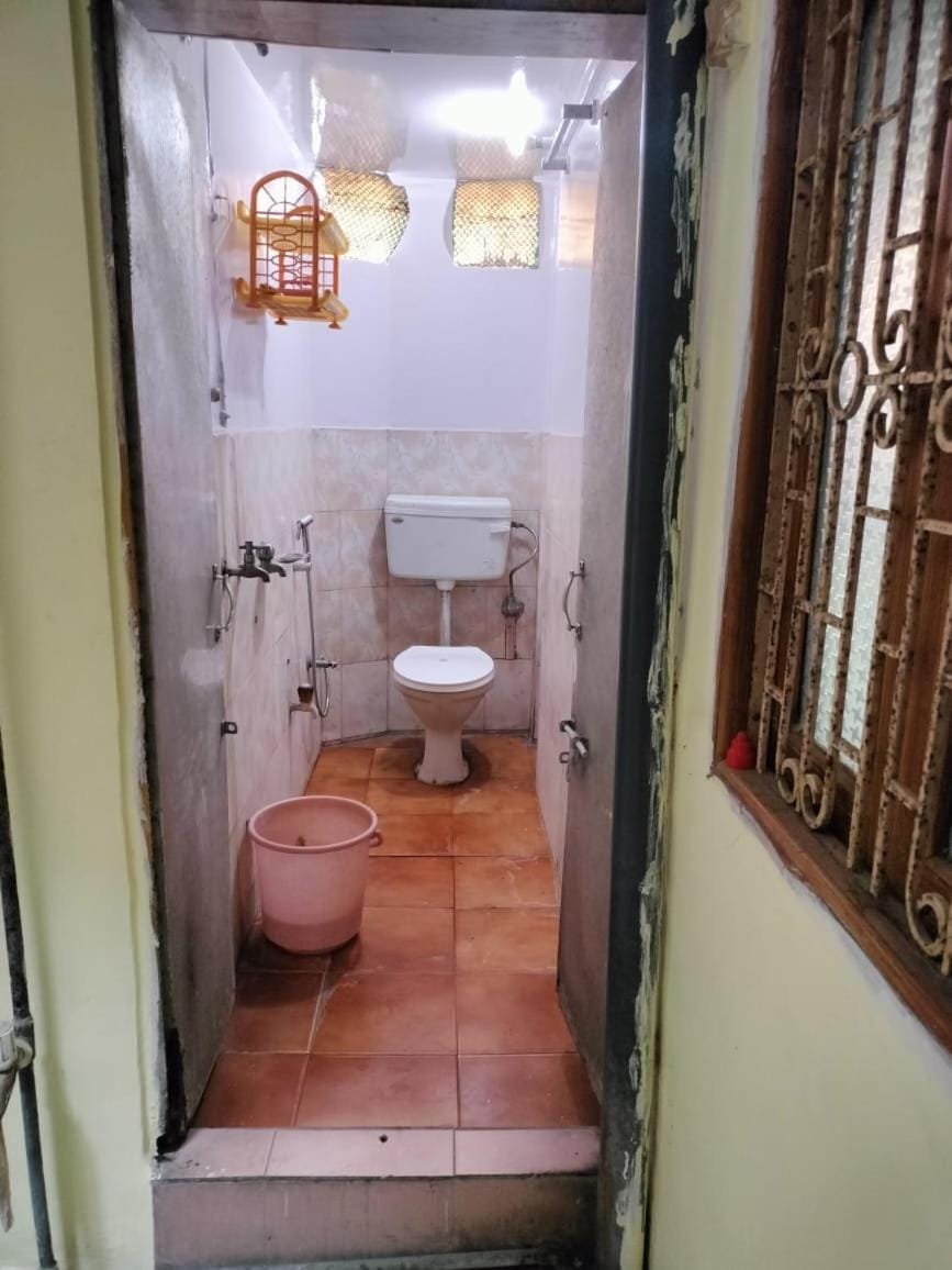 Toilet, Bathroom