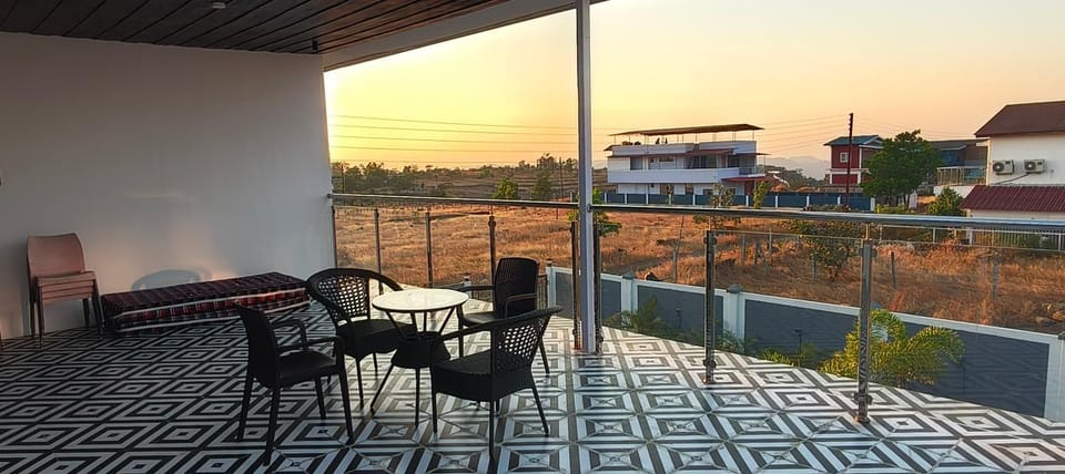 Prakriti Villa - HillTop home in a nature Villa in Maharashtra