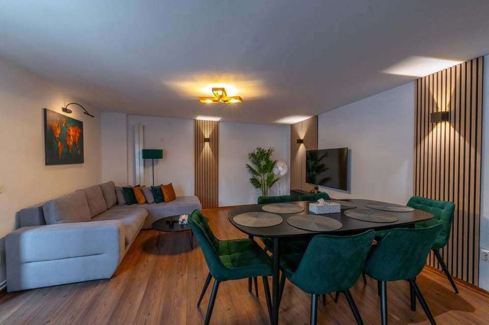 Living room, Seating area, Dining area