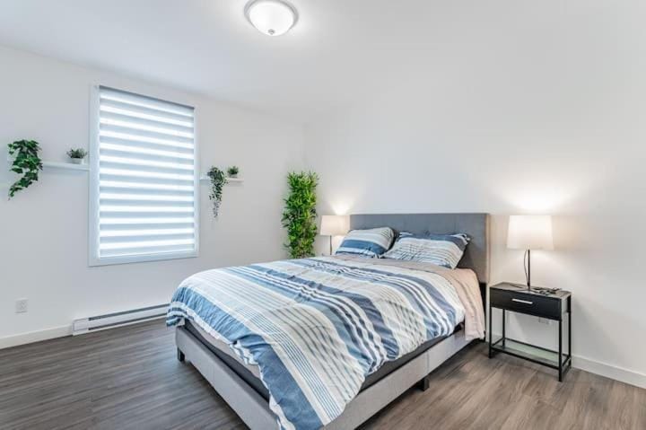 Huge 3 Bedroom Condo with a Large Patio Apartment in Laval