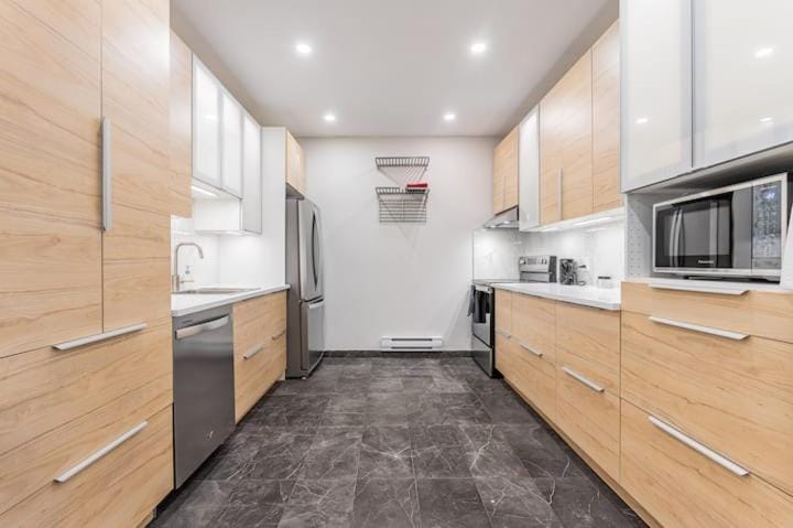Huge 3 Bedroom Condo with a Large Patio Apartment in Laval