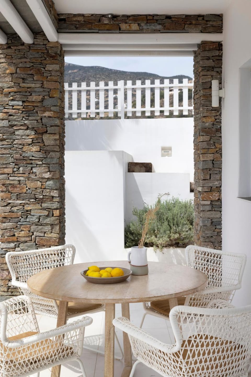 Misty Residence House in Milos